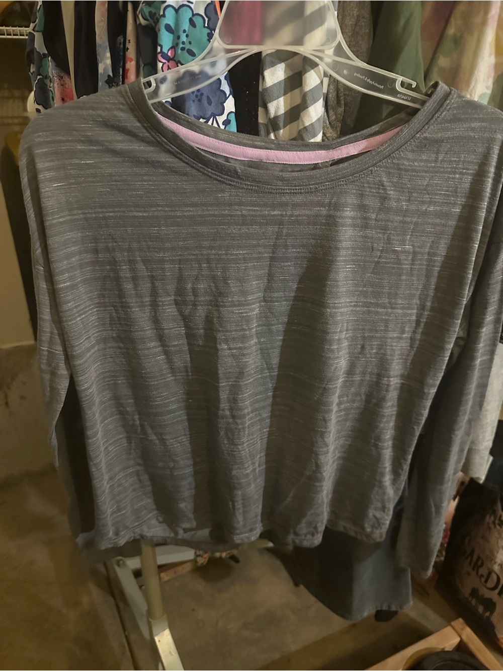 dip Gray Long Sleeve Women's Tee with Subtle Heather